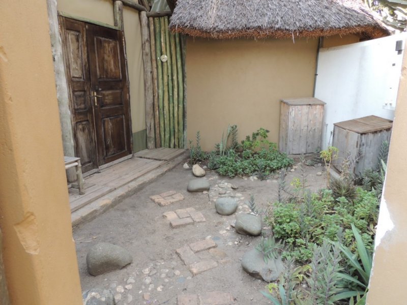theentrancetomycottage.jpg